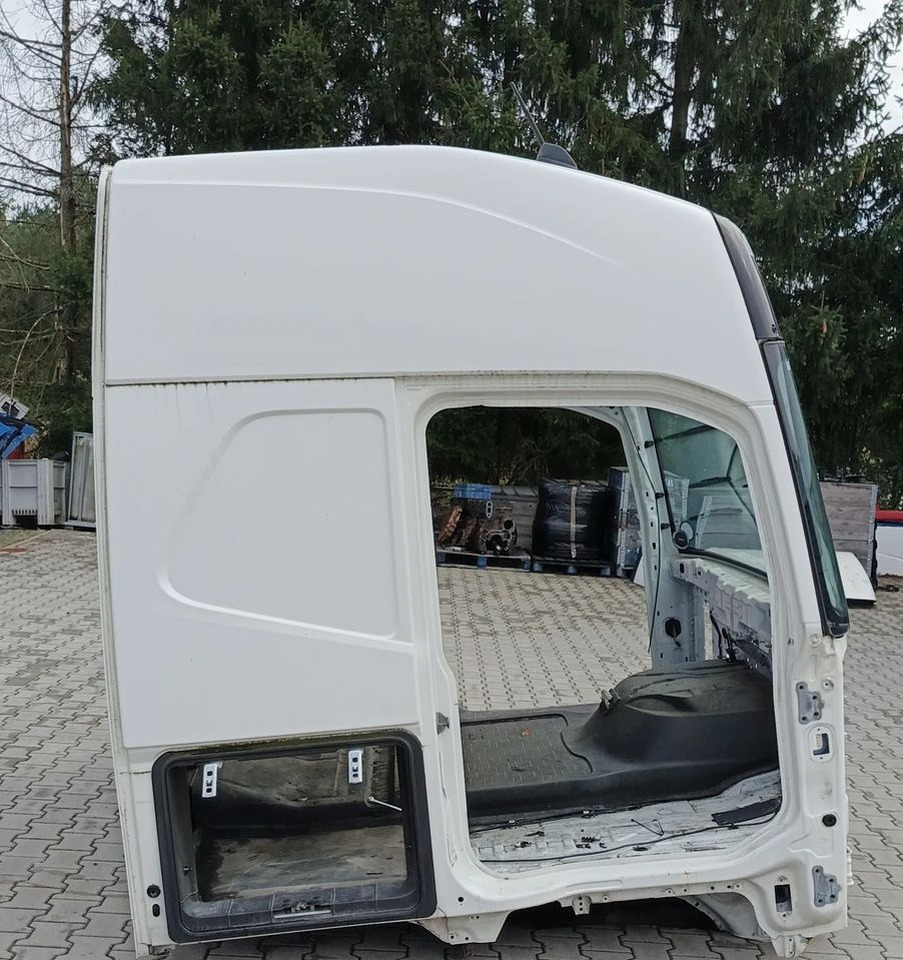 KABINA VOLVO FH4 - Cabine de Caminhão: foto 4 KABINA VOLVO FH4 - Cabine de Caminhão: foto 4