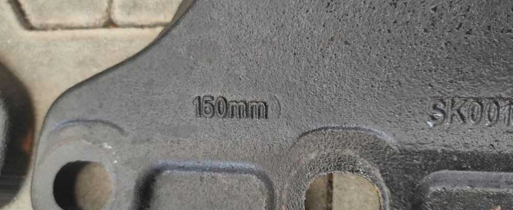 ŁAPA ŁAPY POD SIODŁO JOST 150mm NOWE - Quinta-roda de Caminhão: foto 3 ŁAPA ŁAPY POD SIODŁO JOST 150mm NOWE - Quinta-roda de Caminhão: foto 3