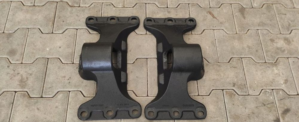 ŁAPA ŁAPY POD SIODŁO JOST 150mm NOWE - Quinta-roda de Caminhão: foto 1 ŁAPA ŁAPY POD SIODŁO JOST 150mm NOWE - Quinta-roda de Caminhão: foto 1