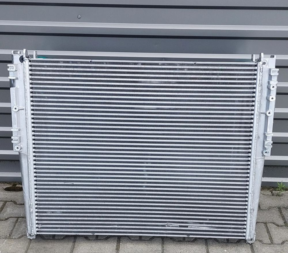 MERCEDES ACTROS MP4 CHŁODNICA POWIETRZA INTERCOOLER NOWA - Intercooler de Caminhão: foto 2 MERCEDES ACTROS MP4 CHŁODNICA POWIETRZA INTERCOOLER NOWA - Intercooler de Caminhão: foto 2