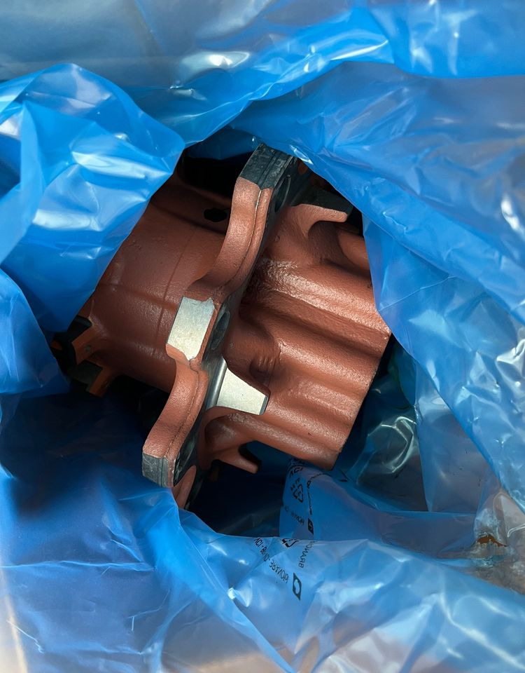 NOWA Piasta koła tylnego DAF XF CF oryginał - Cubo de roda de Caminhão: foto 2 NOWA Piasta koła tylnego DAF XF CF oryginał - Cubo de roda de Caminhão: foto 2