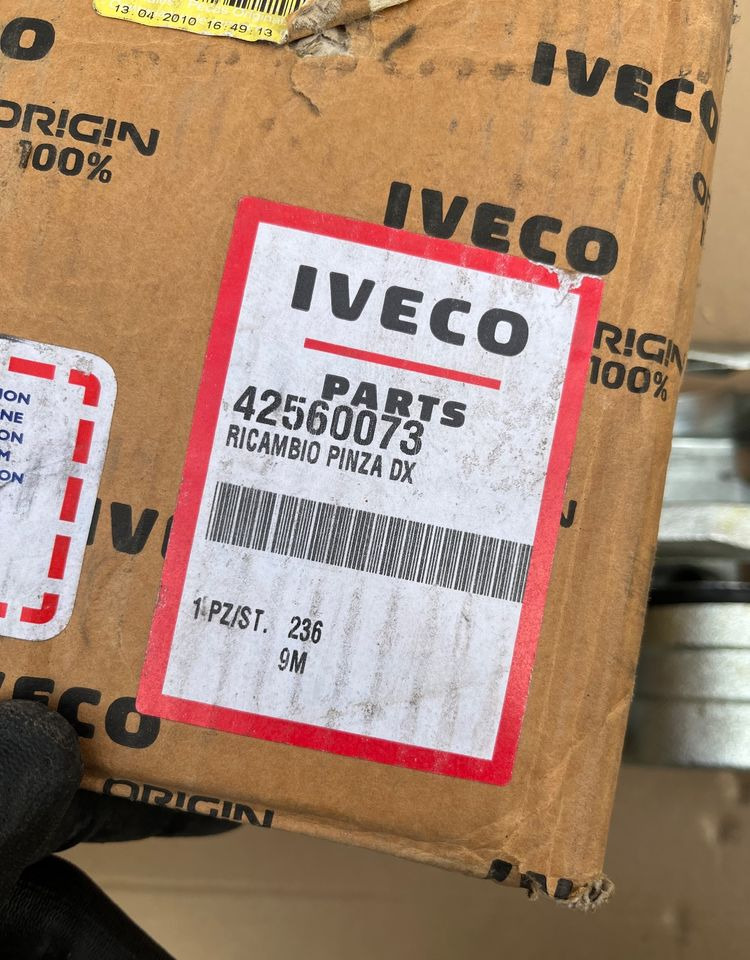 NOWY zacisk hamulcowy Iveco Daily oryginał - Pinça de freio: foto 3 NOWY zacisk hamulcowy Iveco Daily oryginał - Pinça de freio: foto 3