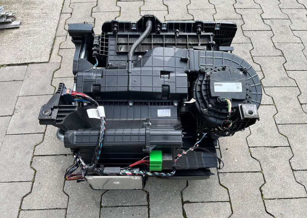 Nagrzewnica DAF XF 106 euro 6 lift dmuchawa - Aquecimento/ Ventilação de Caminhão: foto 3 Nagrzewnica DAF XF 106 euro 6 lift dmuchawa - Aquecimento/ Ventilação de Caminhão: foto 3