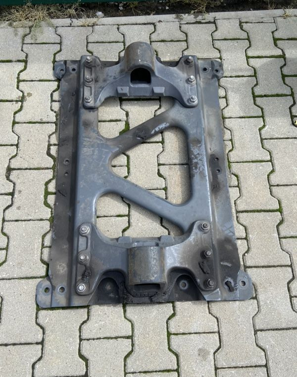 Płyta montażowa pod siodło DAF łapy Jost 150mm SK 0010056 - Quinta-roda de Caminhão: foto 2 Płyta montażowa pod siodło DAF łapy Jost 150mm SK 0010056 - Quinta-roda de Caminhão: foto 2