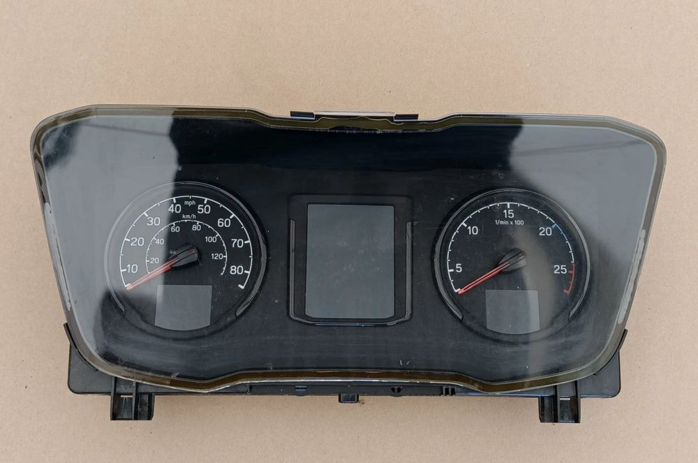 SCANIA R S LICZNIK ZEGARY 2594497 - Painel de instrumentos de Caminhão: foto 1 SCANIA R S LICZNIK ZEGARY 2594497 - Painel de instrumentos de Caminhão: foto 1