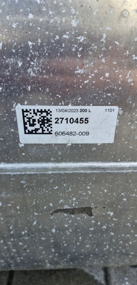 SCANIA R S ZBIORNIK PALIWA 200L NOWY - Tanque de combustível de Caminhão: foto 5 SCANIA R S ZBIORNIK PALIWA 200L NOWY - Tanque de combustível de Caminhão: foto 5