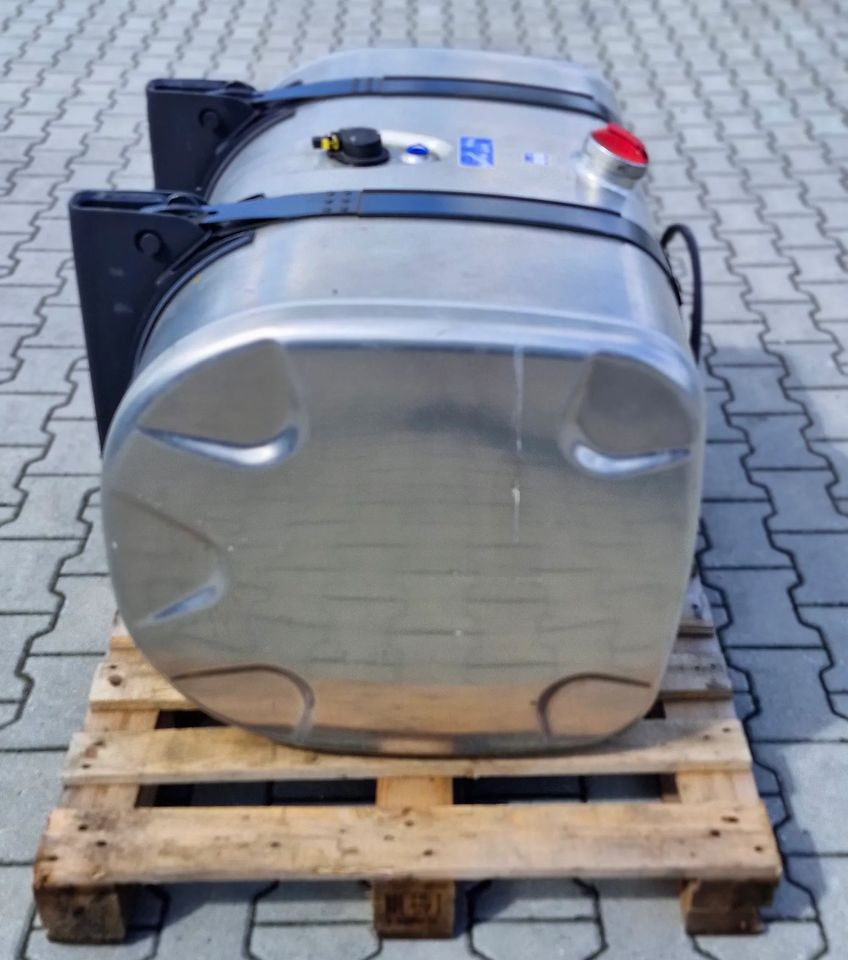 SCANIA R S ZBIORNIK PALIWA 395L NOWY - Tanque de combustível de Caminhão: foto 3 SCANIA R S ZBIORNIK PALIWA 395L NOWY - Tanque de combustível de Caminhão: foto 3