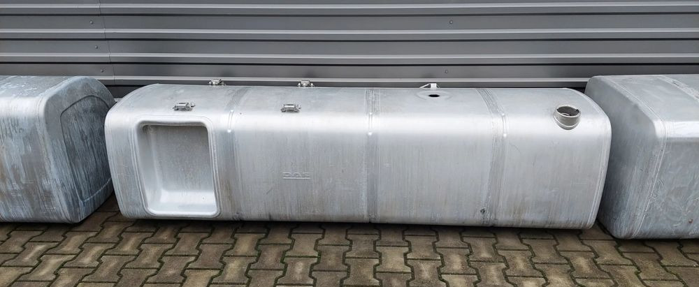 ZBIORNIK PALIWA DAF XF 845L - Tanque de combustível de Caminhão: foto 1 ZBIORNIK PALIWA DAF XF 845L - Tanque de combustível de Caminhão: foto 1