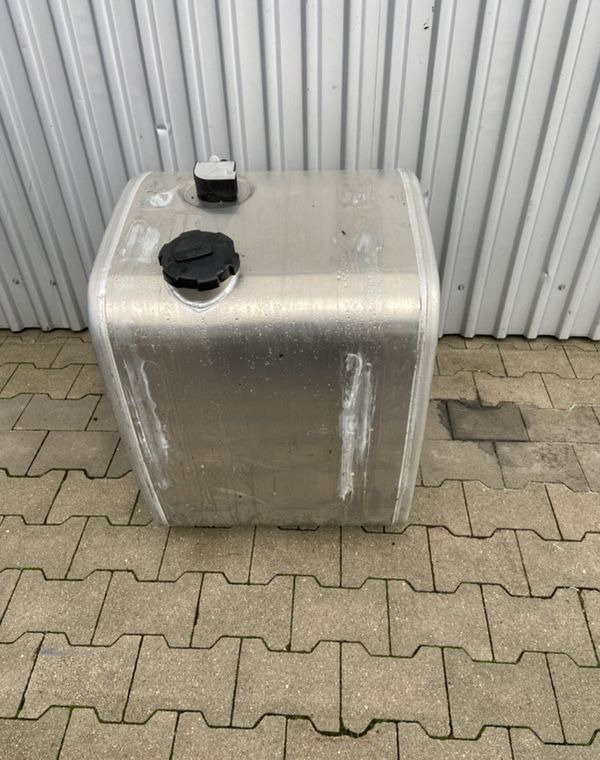 Zbiornik paliwa Volvo FH FM Renault 240 litrów jak NOWY bak - Tanque de combustível de Caminhão: foto 1 Zbiornik paliwa Volvo FH FM Renault 240 litrów jak NOWY bak - Tanque de combustível de Caminhão: foto 1