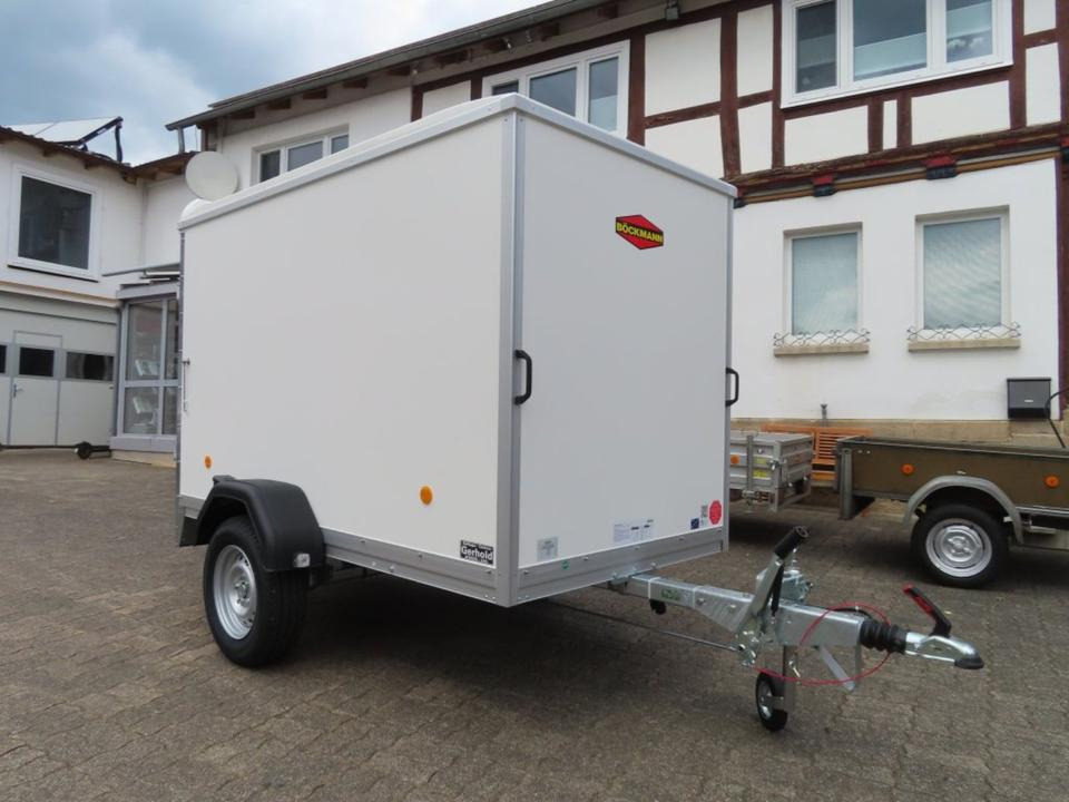 Böckmann KT 2513/135 PKW-Anhänger, Koffer, 1,35to., 100 km/h - Reboque furgão: foto 1 Böckmann KT 2513/135 PKW-Anhänger, Koffer, 1,35to., 100 km/h - Reboque furgão: foto 1