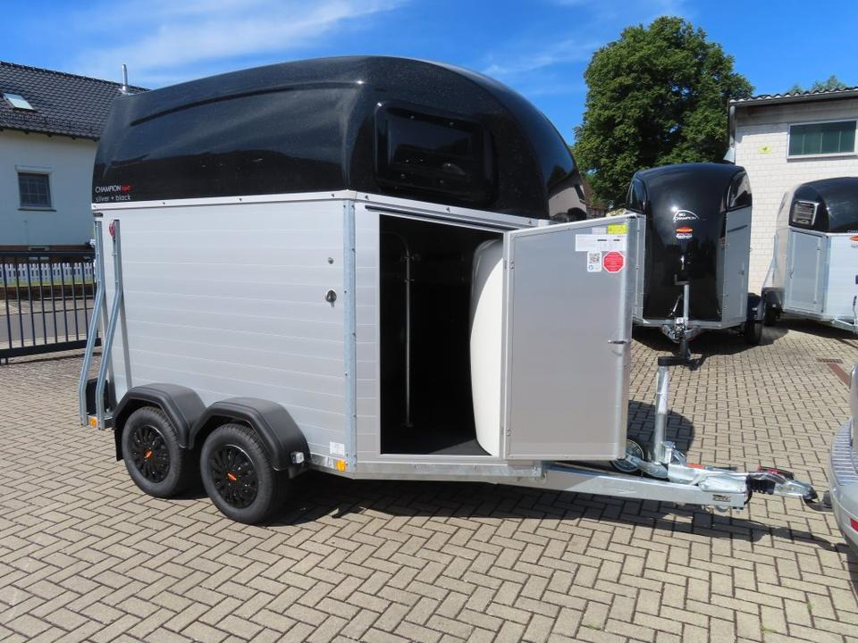 Böckmann Pferdeanhänger Champion Esprit Flügeltür Sattelkammer - Reboque para cavalos: foto 2 Böckmann Pferdeanhänger Champion Esprit Flügeltür Sattelkammer - Reboque para cavalos: foto 2