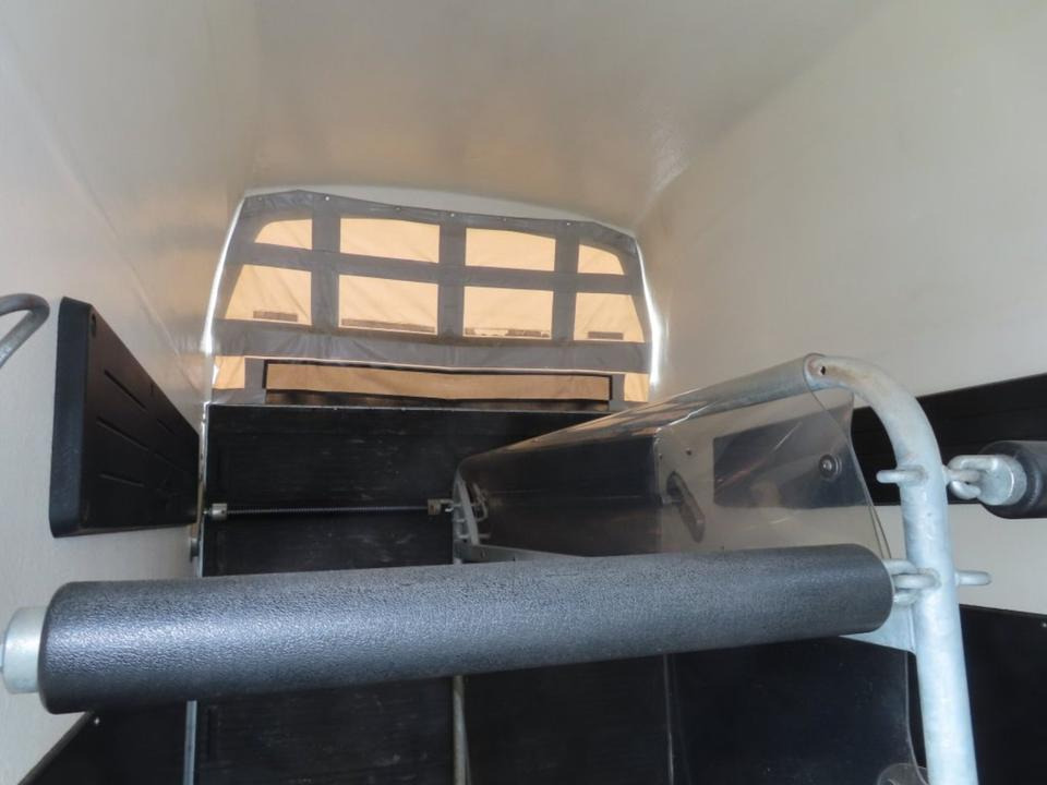 Böckmann, Pferdeanhänger, Comfort,CFF,,Aluboden, SaKa, 100 km/h - Reboque para cavalos: foto 5 Böckmann, Pferdeanhänger, Comfort,CFF,,Aluboden, SaKa, 100 km/h - Reboque para cavalos: foto 5