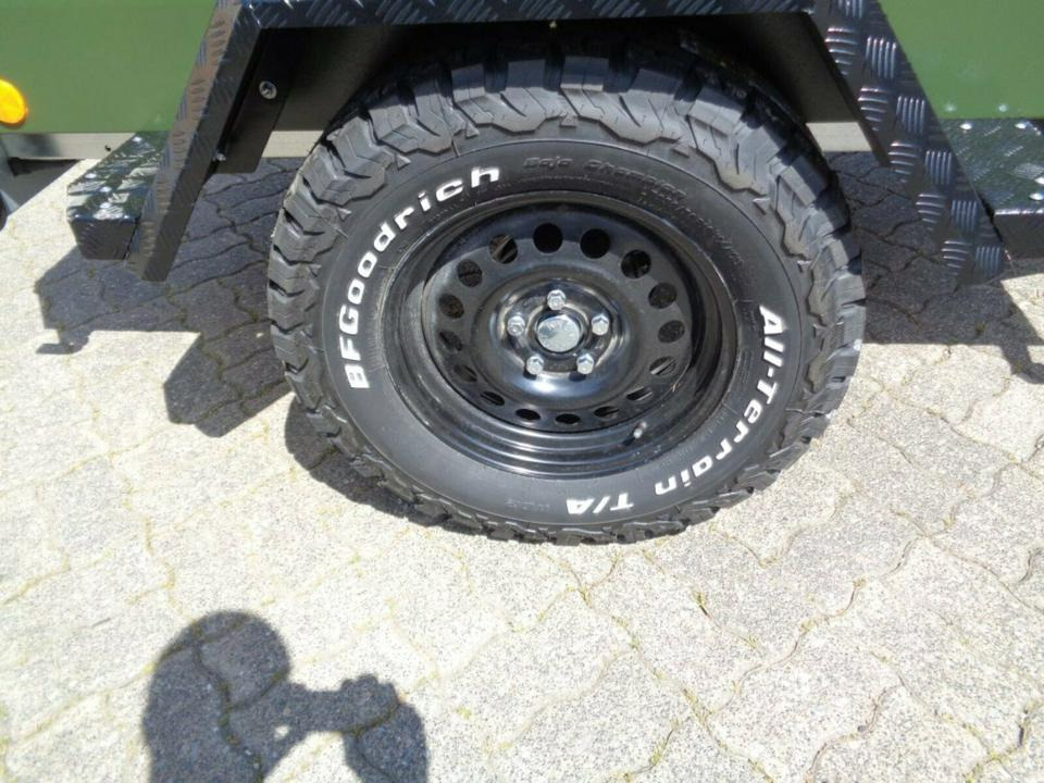 Reboque para carros Böckmann TPV PKW-Anhänger 1000kg 100km/h Offroad Plane: foto 10