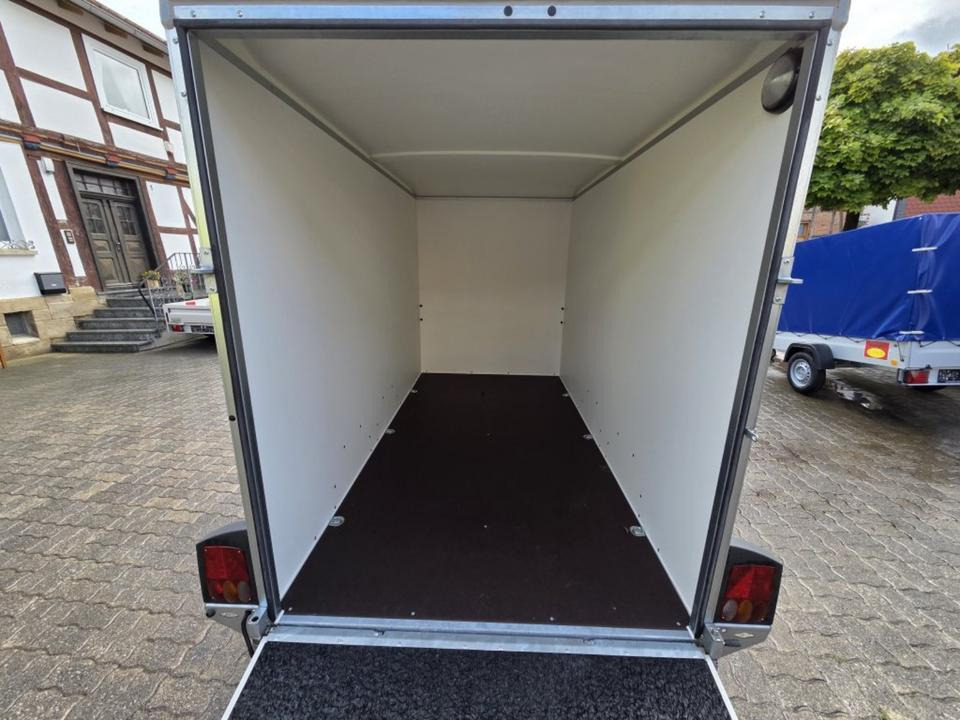 Kofferanhänger PKW-Anhänger Böckmann KT 3015/27 MF Rampe/Tür 2,7t - Reboque furgão: foto 5 Kofferanhänger PKW-Anhänger Böckmann KT 3015/27 MF Rampe/Tür 2,7t - Reboque furgão: foto 5