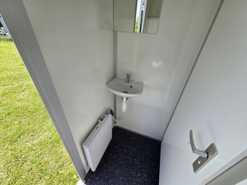 Toilettenwagen Sanitär-Anhänger WC Wagen 2xD, 1xH+2U - Casa contentor, Reboque: foto 5 Toilettenwagen Sanitär-Anhänger WC Wagen 2xD, 1xH+2U - Casa contentor, Reboque: foto 5