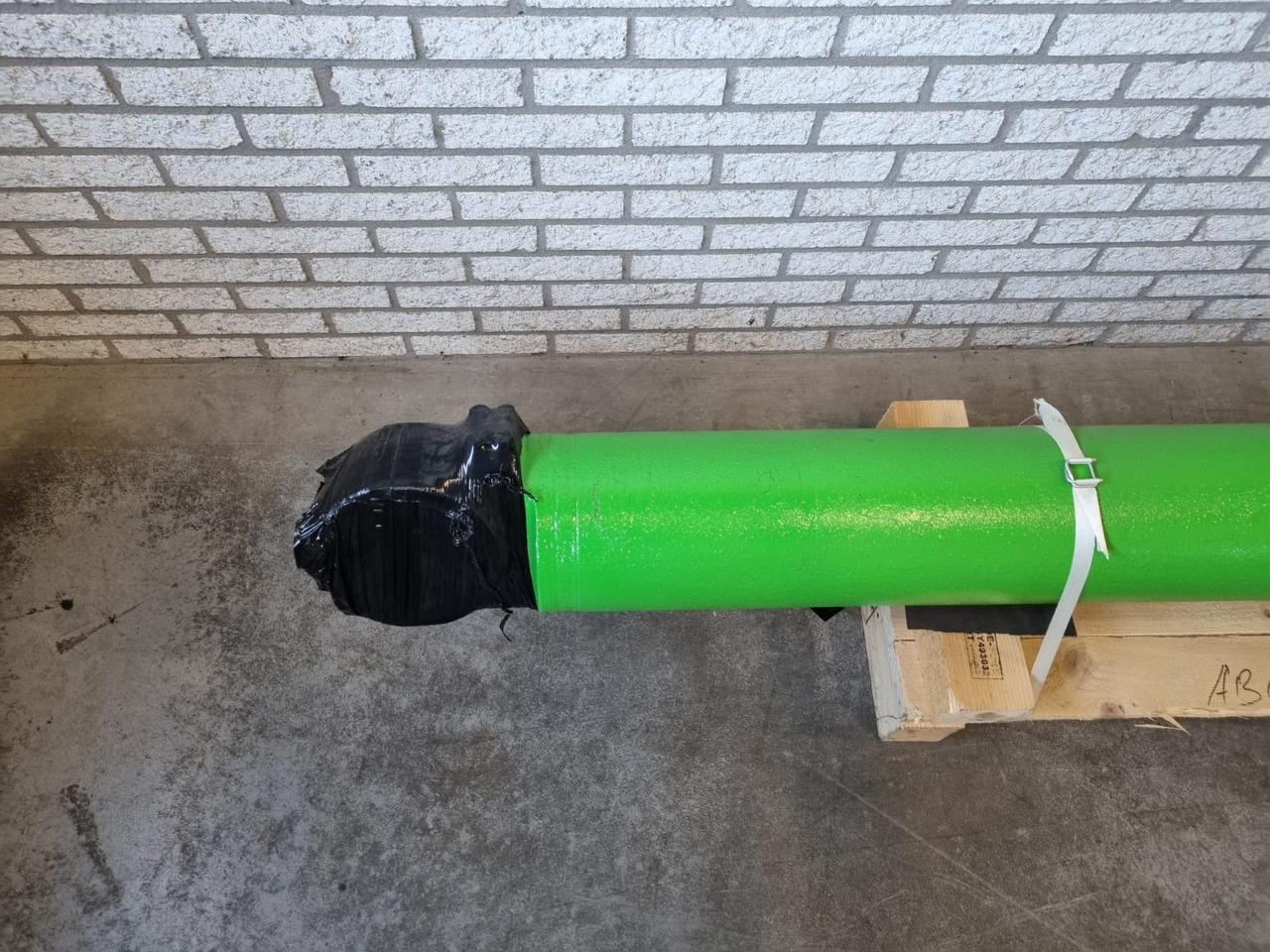 Sennebogen 870 Stick + boom Cylinder + 835 C boom + stick cylinder - Cilindro hidráulico de Manipulador de material: foto 3 Sennebogen 870 Stick + boom Cylinder + 835 C boom + stick cylinder - Cilindro hidráulico de Manipulador de material: foto 3