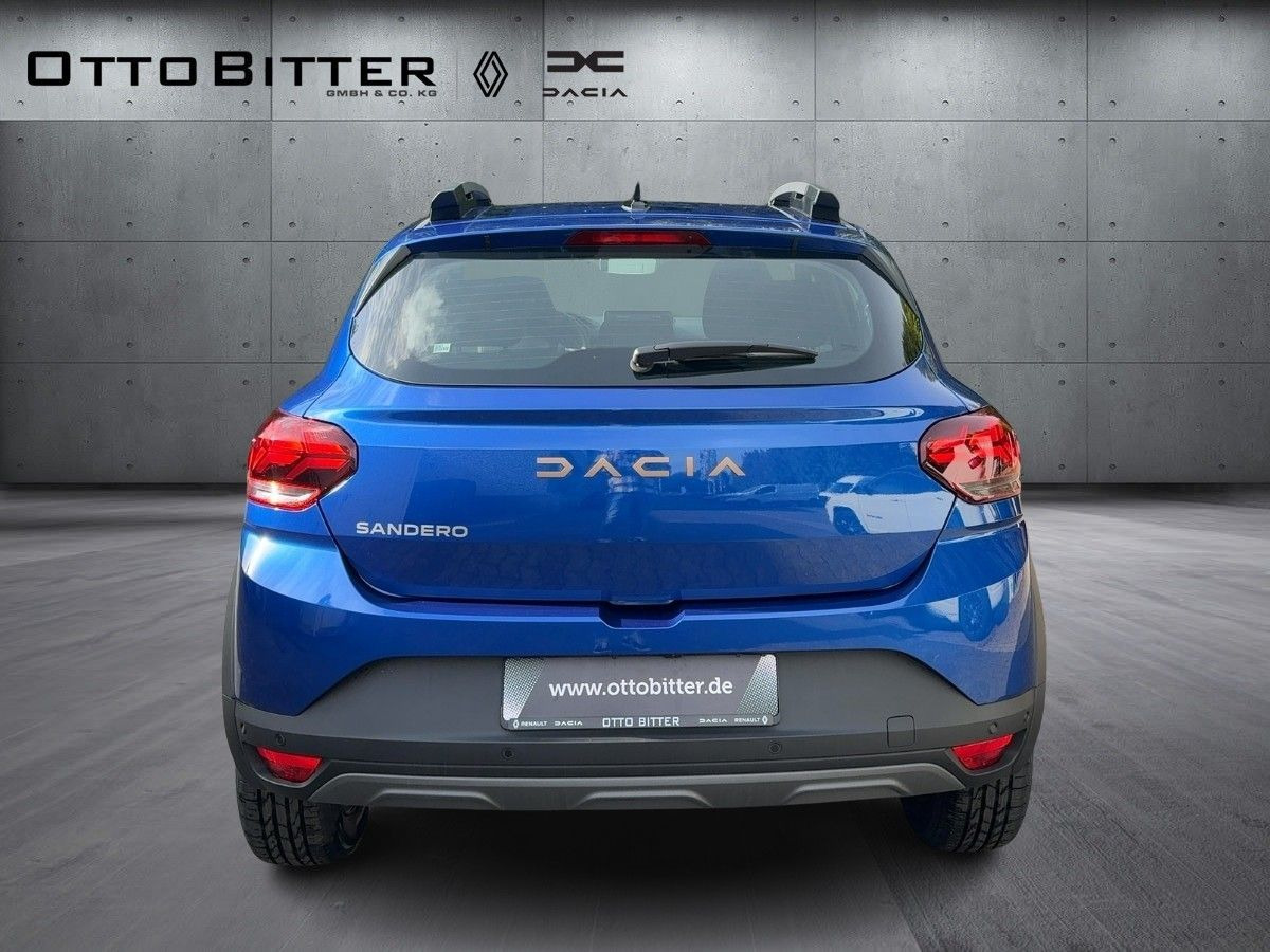 Dacia Sandero Stepway Extreme TCe110 CITY-PAKET/NAVI - Sedã: foto 3 Dacia Sandero Stepway Extreme TCe110 CITY-PAKET/NAVI - Sedã: foto 3