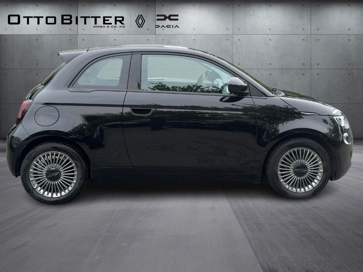 Fiat 500e Icon Elektro 16"ALU/NAVI/SCHNELLADER-50KW - Sedã: foto 5 Fiat 500e Icon Elektro 16"ALU/NAVI/SCHNELLADER-50KW - Sedã: foto 5