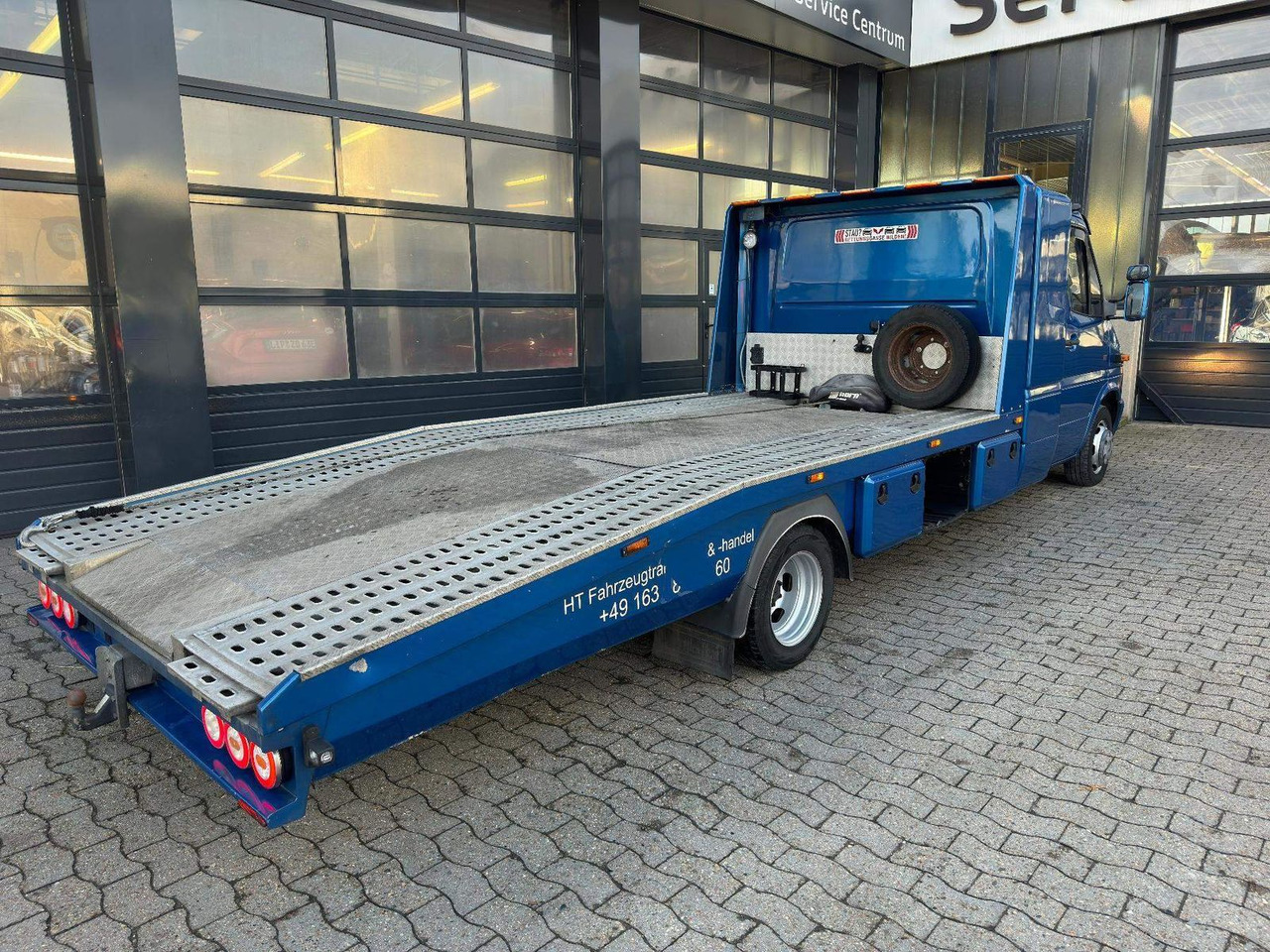 Mercedes-Benz Sprinter 2.7 CDI ABSCHLEPPWAGEN SCHLAFKABINE - Caminhão transporte de veículos: foto 4 Mercedes-Benz Sprinter 2.7 CDI ABSCHLEPPWAGEN SCHLAFKABINE - Caminhão transporte de veículos: foto 4