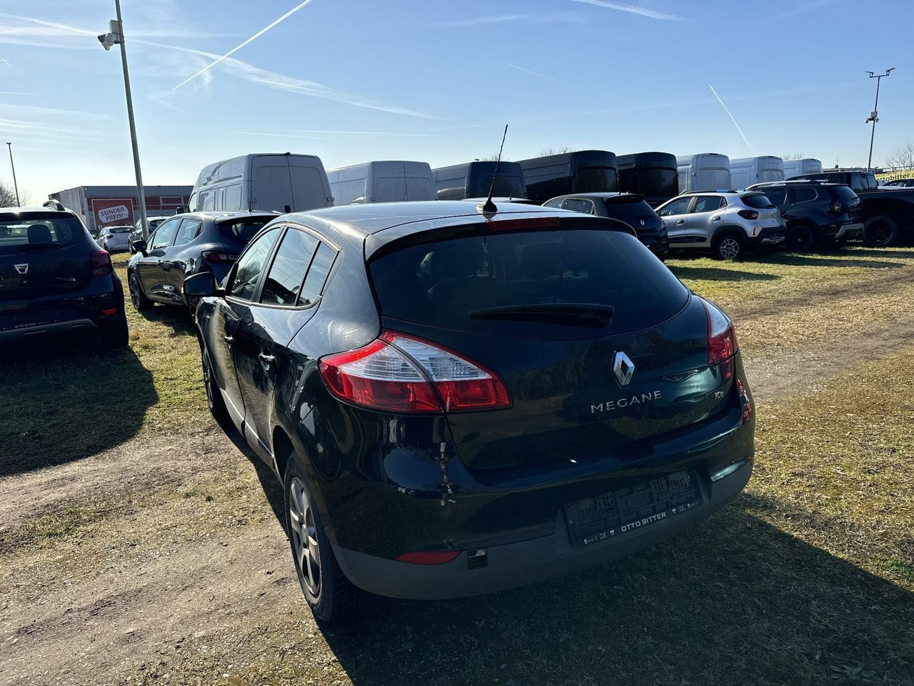 Renault Megane Limited TCe115 +KUPPLUNG DEFEKT/MOTOR OK+ - Sedã: foto 2 Renault Megane Limited TCe115 +KUPPLUNG DEFEKT/MOTOR OK+ - Sedã: foto 2
