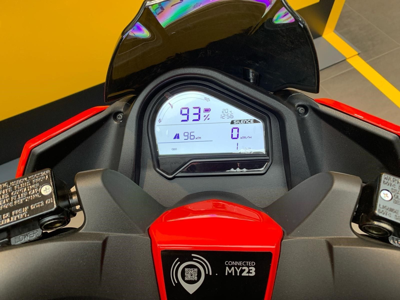 Silence S01 L3e Connected 95km/h (5,6 kWh) ELEKTROROLLER - Motocicleta: foto 5 Silence S01 L3e Connected 95km/h (5,6 kWh) ELEKTROROLLER - Motocicleta: foto 5