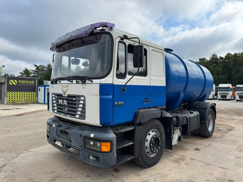MAN 19.343 (12.000L / MANUAL GEARBOX / EURO 2 / PERFECT) - Caminhão limpa fossa: foto 1 MAN 19.343 (12.000L / MANUAL GEARBOX / EURO 2 / PERFECT) - Caminhão limpa fossa: foto 1