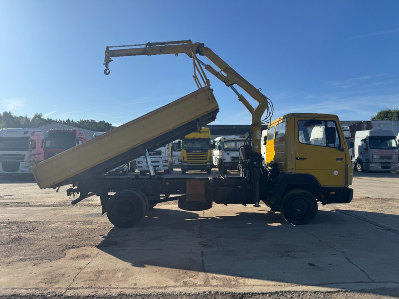 Mercedes-Benz SK 914 (STEEL SUSPENSION / HIAB CRANE / 6 CYLINDER WITH MANUAL PUMP / PERFECT GERMAN TRUCK !!!) - Caminhão basculante, Caminhão grua: foto 4 Mercedes-Benz SK 914 (STEEL SUSPENSION / HIAB CRANE / 6 CYLINDER WITH MANUAL PUMP / PERFECT GERMAN TRUCK !!!) - Caminhão basculante, Caminhão grua: foto 4