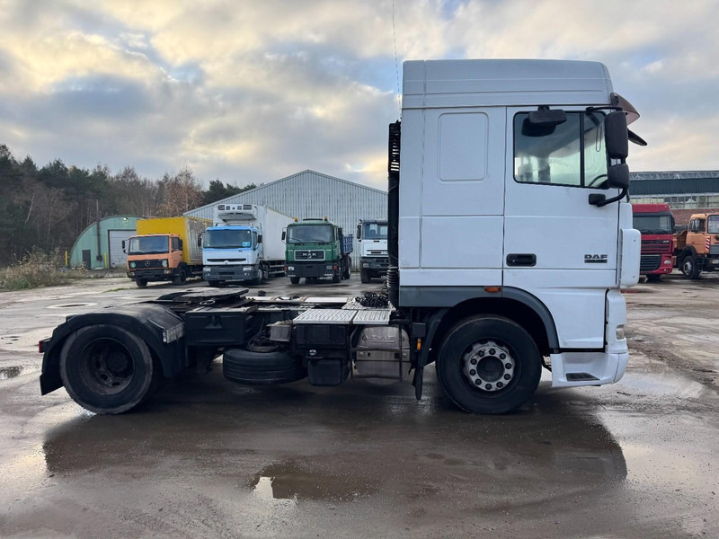 DAF 105 XF 460 Space Cab (MANUAL GEARBOX / BOITE MANUELLE / PERFECT CONDITION) - Tractor: foto 4 DAF 105 XF 460 Space Cab (MANUAL GEARBOX / BOITE MANUELLE / PERFECT CONDITION) - Tractor: foto 4