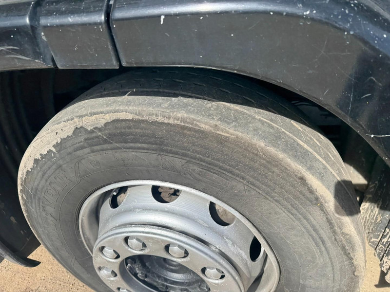 Tractor Scania 124 - 420 Topline (MANUAL GEARBOX / BOITE MANUELLE / RETARDER): foto 10 Tractor Scania 124 - 420 Topline (MANUAL GEARBOX / BOITE MANUELLE / RETARDER): foto 10