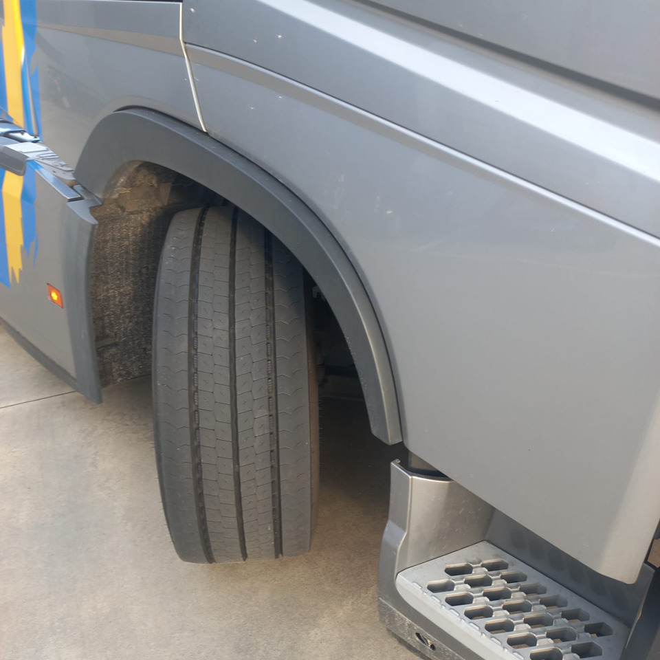 VOLVO FH16 750 - Tractor: foto 4 VOLVO FH16 750 - Tractor: foto 4