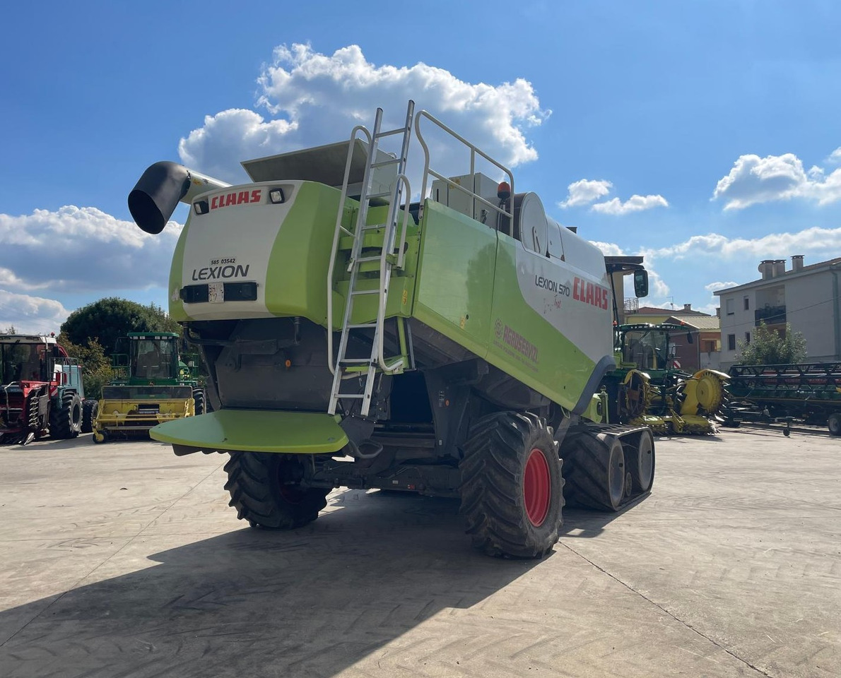 CLAAS MIETITREBBIA LEXION 570TT - Ceifeira debulhadora: foto 4 CLAAS MIETITREBBIA LEXION 570TT - Ceifeira debulhadora: foto 4