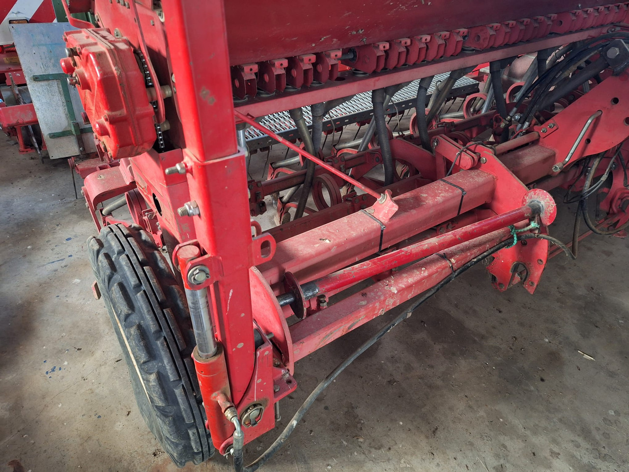 GASPARDO SEMINATRICE S300 - Semeadora combinada: foto 3 GASPARDO SEMINATRICE S300 - Semeadora combinada: foto 3