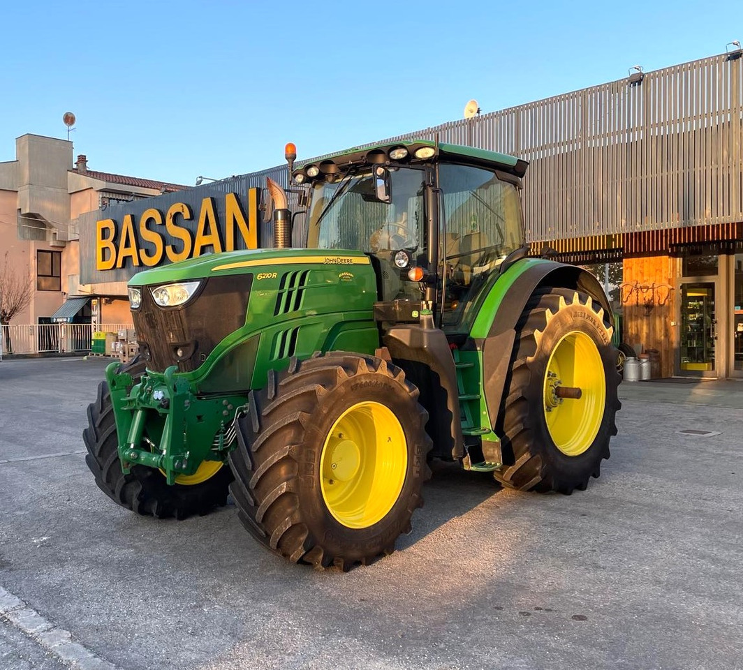 JOHN DEERE 6210 R - Trator: foto 1 JOHN DEERE 6210 R - Trator: foto 1