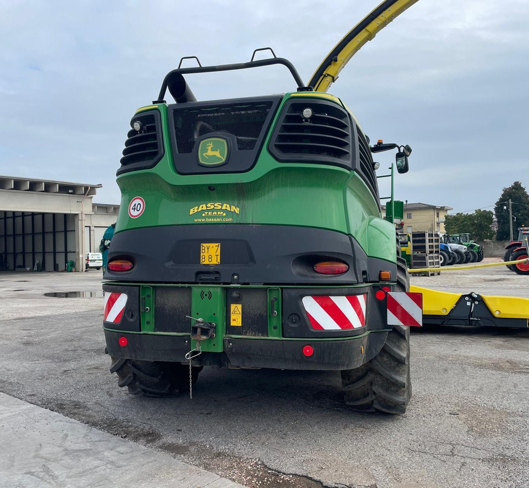 JOHN DEERE TRINCIA 9700i - Picadora de forragem automotriz: foto 4 JOHN DEERE TRINCIA 9700i - Picadora de forragem automotriz: foto 4