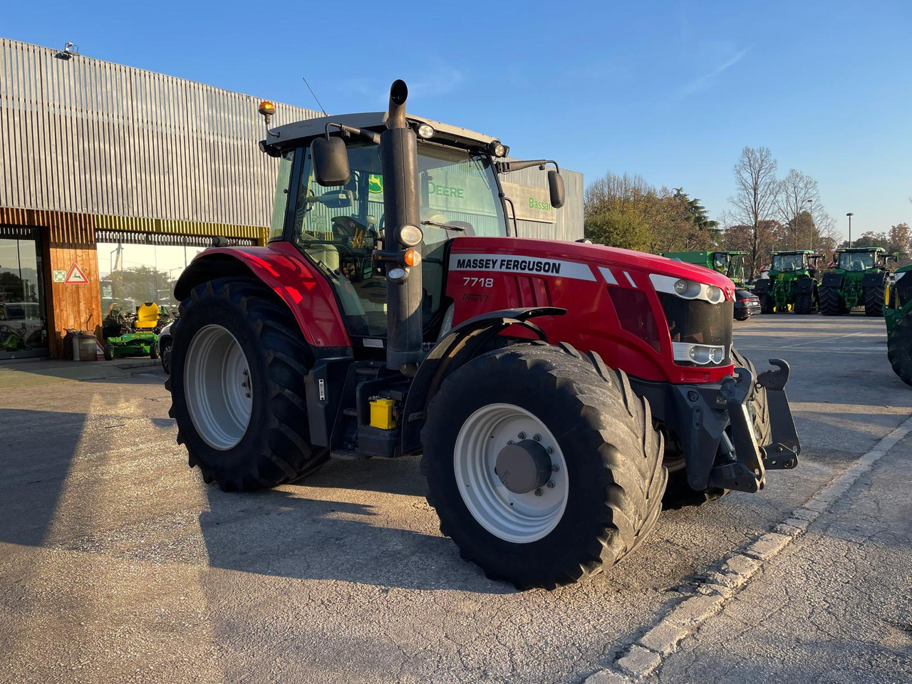MASSEY FERGUSON 7718 DYNA-VT - Trator: foto 2 MASSEY FERGUSON 7718 DYNA-VT - Trator: foto 2
