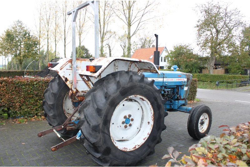 Ford 4000 - Trator: foto 3 Ford 4000 - Trator: foto 3