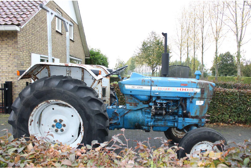 Ford 4000 - Trator: foto 2 Ford 4000 - Trator: foto 2