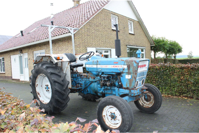 Ford 4000 - Trator: foto 1 Ford 4000 - Trator: foto 1