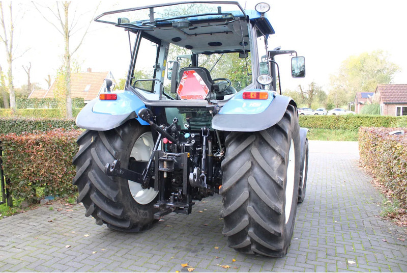 New Holland T5050 - Trator: foto 5 New Holland T5050 - Trator: foto 5