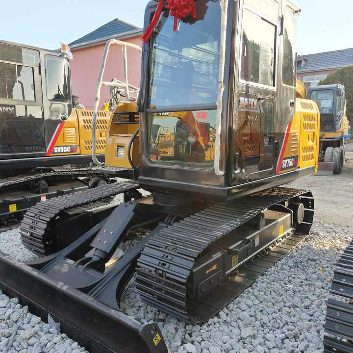 China Brand Used Sany Sy75c Mini Excavator 6ton Crawler Earth Digger Machine for Sale - Mini escavadeira: foto 1 China Brand Used Sany Sy75c Mini Excavator 6ton Crawler Earth Digger Machine for Sale - Mini escavadeira: foto 1