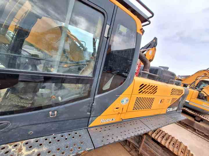 Hyundai Digger 520lvs Second Hand Korea Made High Performance Machine Hyundai Excavator for Sale - Escavadora de rastos: foto 4 Hyundai Digger 520lvs Second Hand Korea Made High Performance Machine Hyundai Excavator for Sale - Escavadora de rastos: foto 4