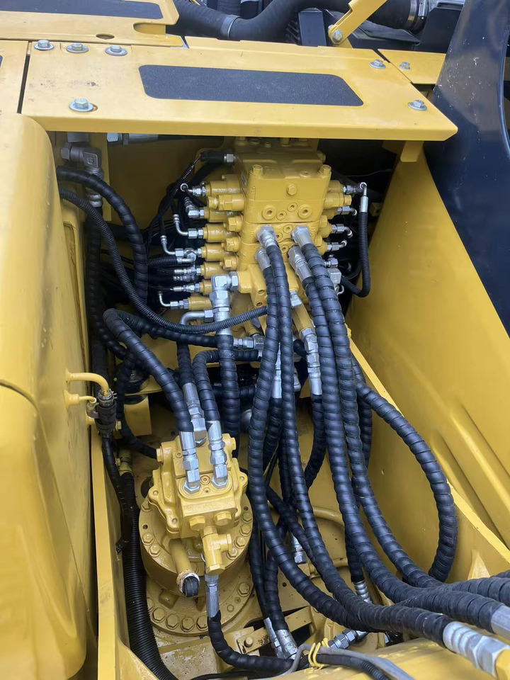 Locação de KOMATSU PC130 [ Copy ] KOMATSU PC130 [ Copy ]: foto 7