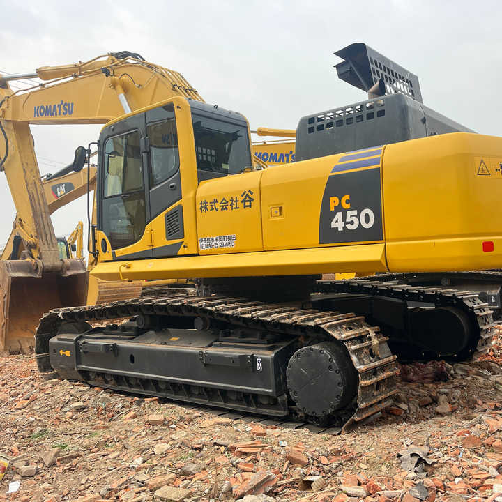 Low Price Used Komatsu PC450-8 Excavator with Good Condition Komatsu PC450-8 Excavator 45 Tons Construction Machinery for Sale - Escavadora de rastos: foto 1 Low Price Used Komatsu PC450-8 Excavator with Good Condition Komatsu PC450-8 Excavator 45 Tons Construction Machinery for Sale - Escavadora de rastos: foto 1