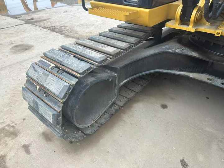 Low Working Time CAT 312D2 Excavator Caterpillar Used 15ton Cat312D2 No Reviews yet - Escavadora de rastos: foto 3 Low Working Time CAT 312D2 Excavator Caterpillar Used 15ton Cat312D2 No Reviews yet - Escavadora de rastos: foto 3