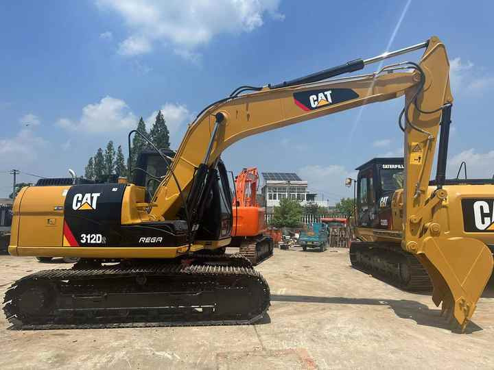 Low Working Time CAT 312D2 Excavator Caterpillar Used 15ton Cat312D2 No Reviews yet - Escavadora de rastos: foto 2 Low Working Time CAT 312D2 Excavator Caterpillar Used 15ton Cat312D2 No Reviews yet - Escavadora de rastos: foto 2