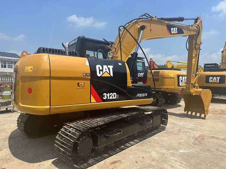 Low Working Time CAT 312D2 Excavator Caterpillar Used 15ton Cat312D2 No Reviews yet - Escavadora de rastos: foto 5 Low Working Time CAT 312D2 Excavator Caterpillar Used 15ton Cat312D2 No Reviews yet - Escavadora de rastos: foto 5