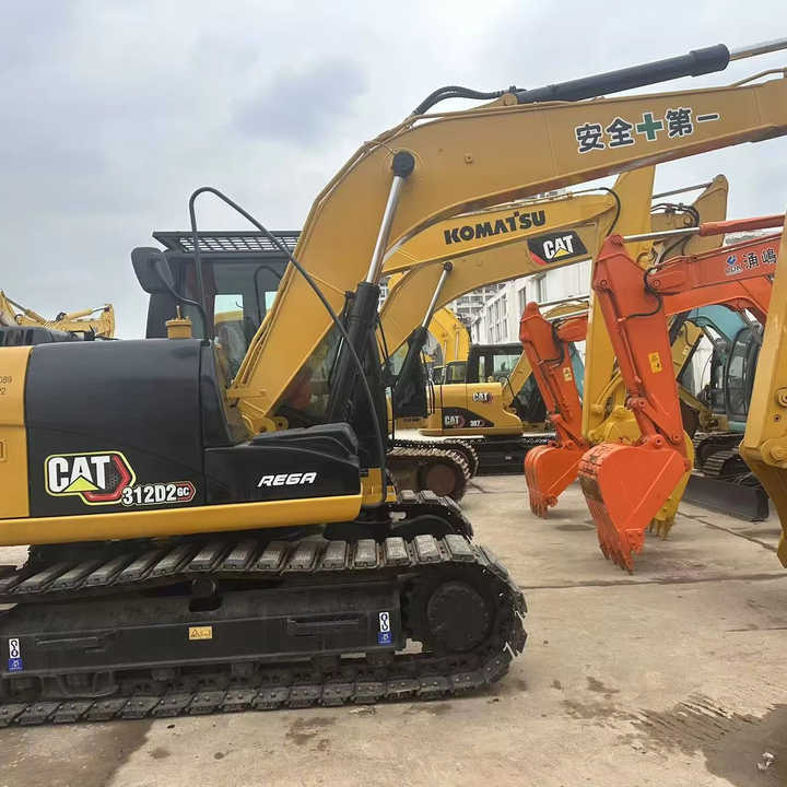 Low Working Time CAT 312D2 Excavator Caterpillar Used 15ton Cat312D2 No Reviews yet - Escavadora de rastos: foto 1 Low Working Time CAT 312D2 Excavator Caterpillar Used 15ton Cat312D2 No Reviews yet - Escavadora de rastos: foto 1