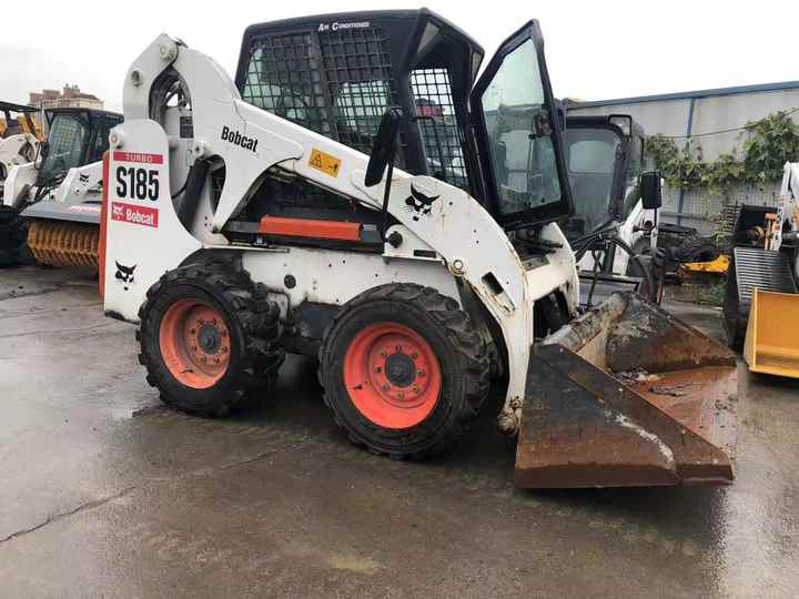Used Bob Cat Bob Cat S185 Used Mini Skid Steer Wheel Loader Multifunctional Track Loaders Bobcat - Mini carregadeira: foto 5 Used Bob Cat Bob Cat S185 Used Mini Skid Steer Wheel Loader Multifunctional Track Loaders Bobcat - Mini carregadeira: foto 5