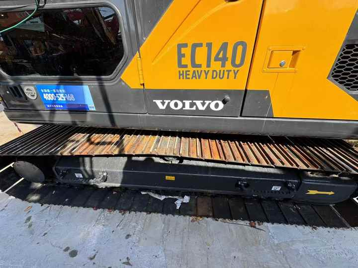 Used Digger VOLVO EC140 Construction Machinery Construction Digger Used VOLVO EC140 Cheap Excavator - Escavadora de rastos: foto 5 Used Digger VOLVO EC140 Construction Machinery Construction Digger Used VOLVO EC140 Cheap Excavator - Escavadora de rastos: foto 5
