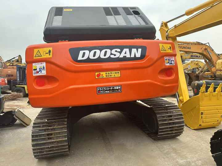 Used Excavator Doosan DX225LC-9 Excavators Mini Equipment Earth Moving Machinery Doosan Digger Excavator for Sale - Escavadora de rastos: foto 5 Used Excavator Doosan DX225LC-9 Excavators Mini Equipment Earth Moving Machinery Doosan Digger Excavator for Sale - Escavadora de rastos: foto 5